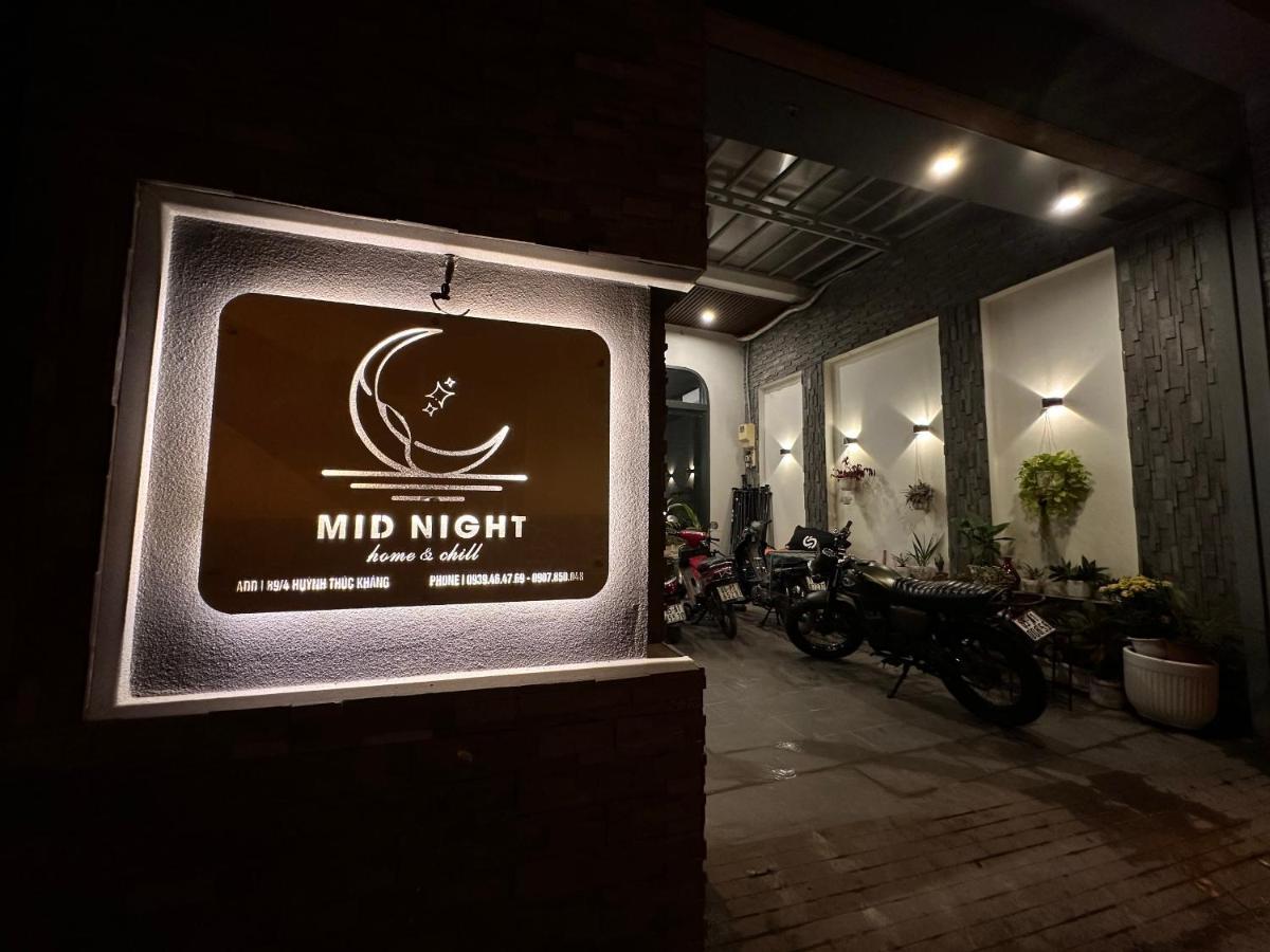 Mid Night Hotel Can Tho Bagian luar foto