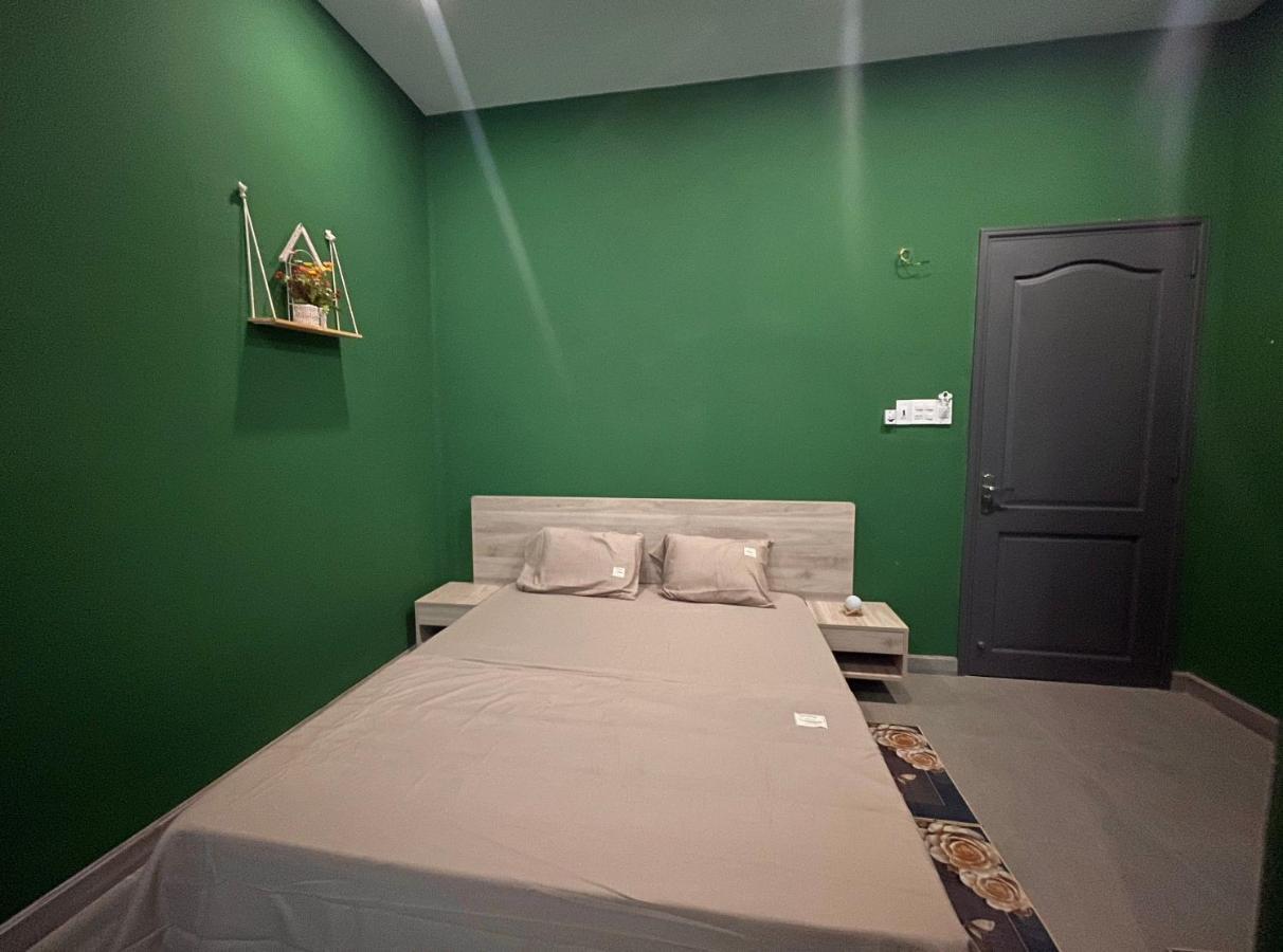 Mid Night Hotel Can Tho Bagian luar foto