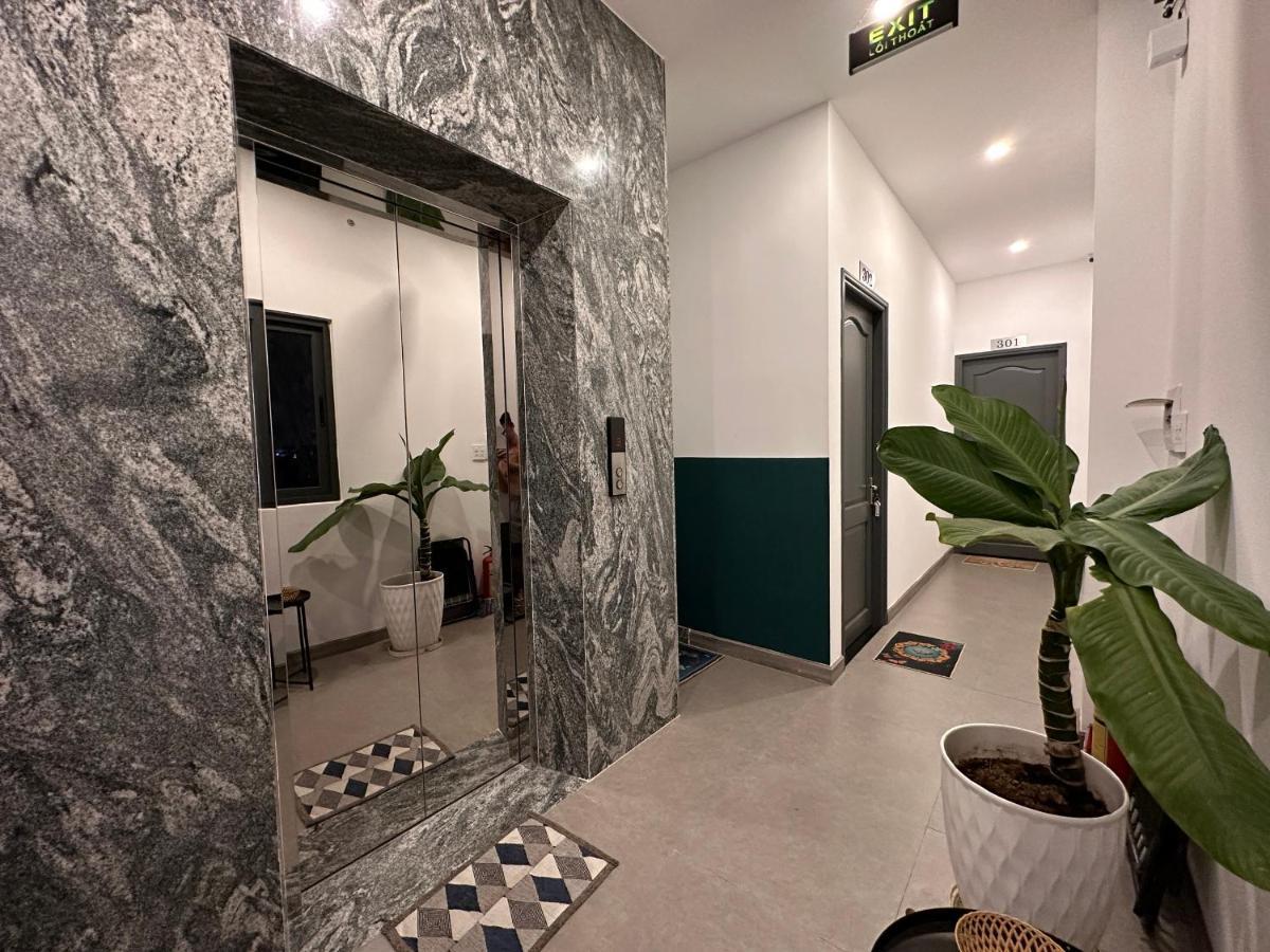 Mid Night Hotel Can Tho Bagian luar foto