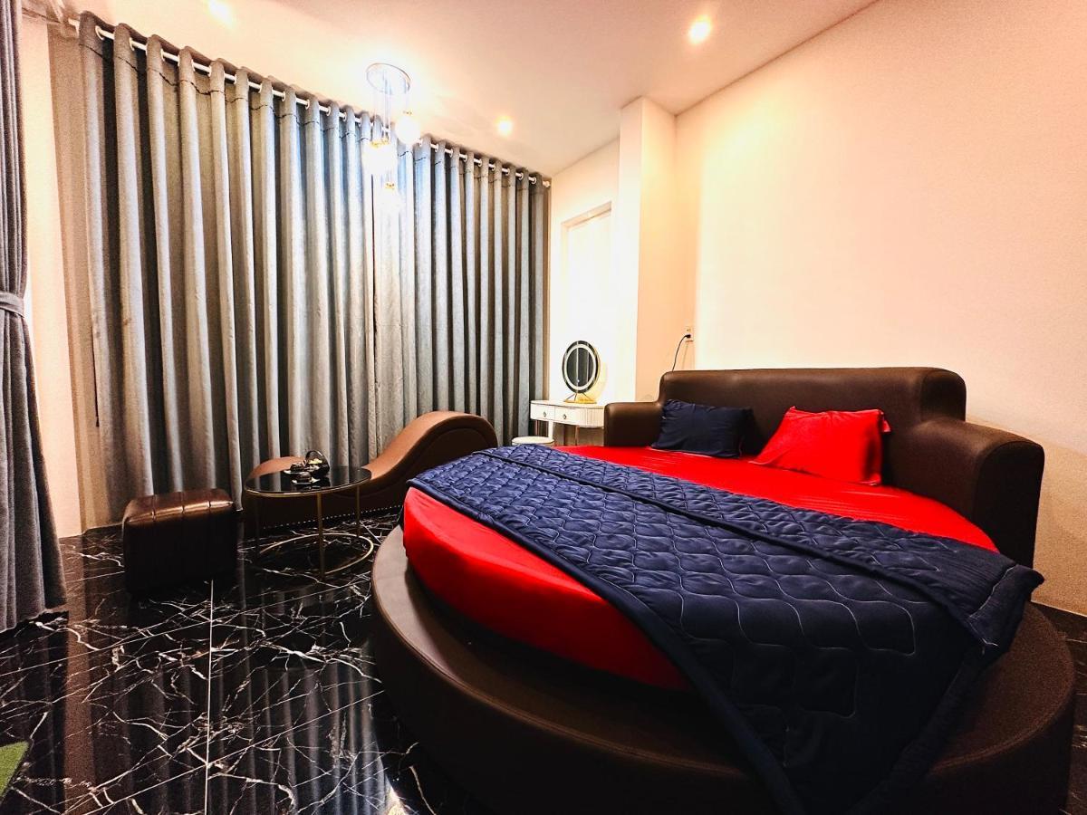 Mid Night Hotel Can Tho Bagian luar foto