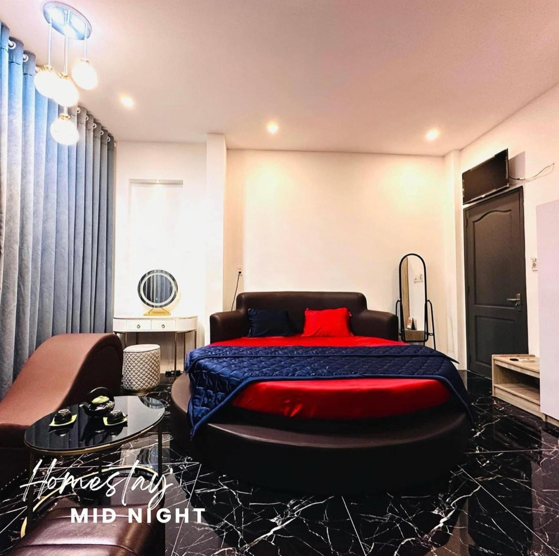 Mid Night Hotel Can Tho Bagian luar foto